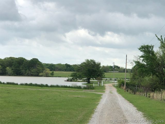 3 Shady Grove, Bennington, OK 74723