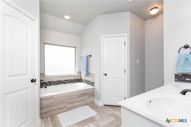 3301 Crystal Ann Drive, Temple, TX 76502