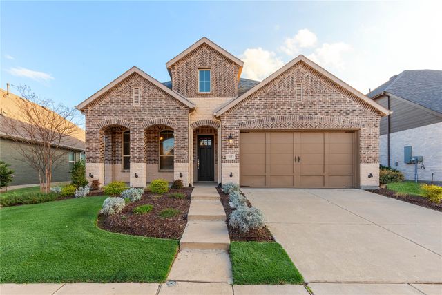 1829 Leo Drive, Van Alstyne, TX 75495