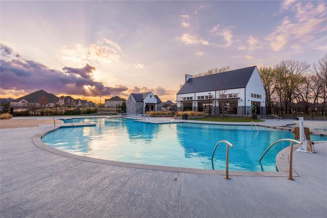 1829 Leo Drive, Van Alstyne, TX 75495