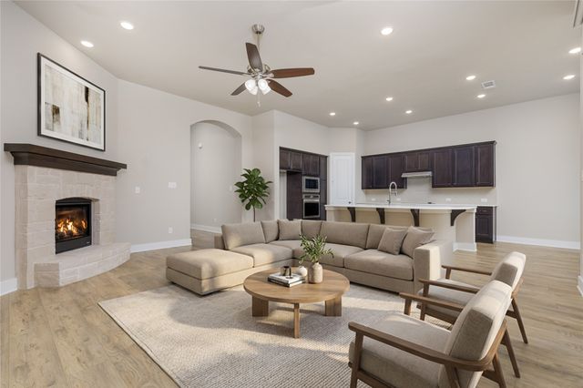 1829 Leo Drive, Van Alstyne, TX 75495