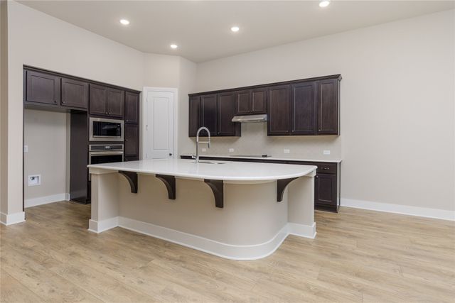 1829 Leo Drive, Van Alstyne, TX 75495