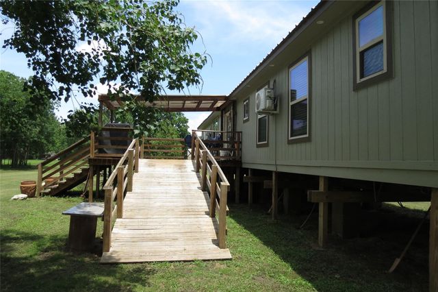 177 White Oak Drive, Trinity, TX 75862
