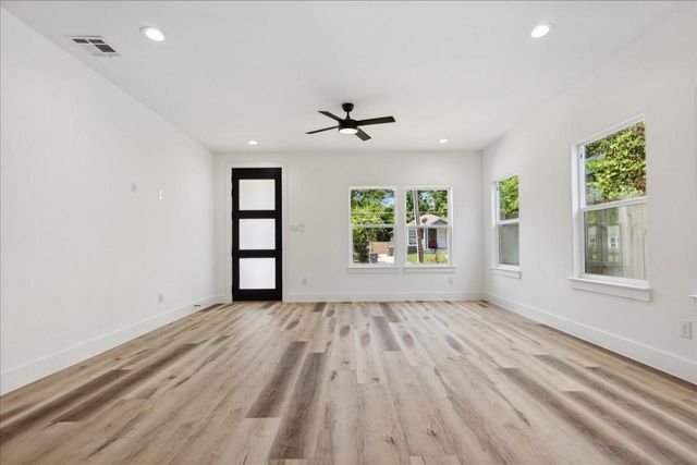 3930 Coolidge Street, Dallas, TX 75215