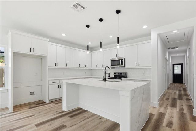 3930 Coolidge Street, Dallas, TX 75215