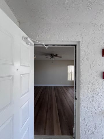 1002 Green Pine Boulevard F2, West Palm Beach, FL 33409