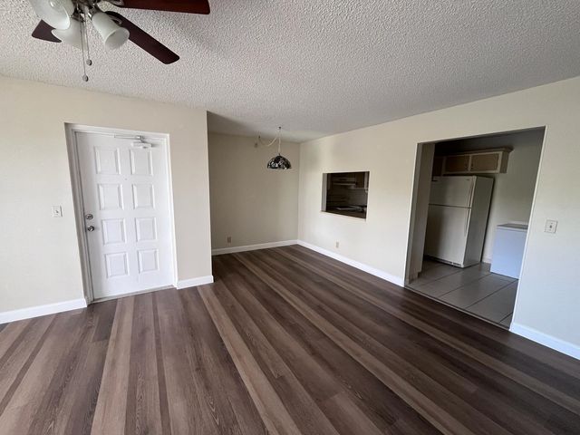 1002 Green Pine Boulevard F2, West Palm Beach, FL 33409