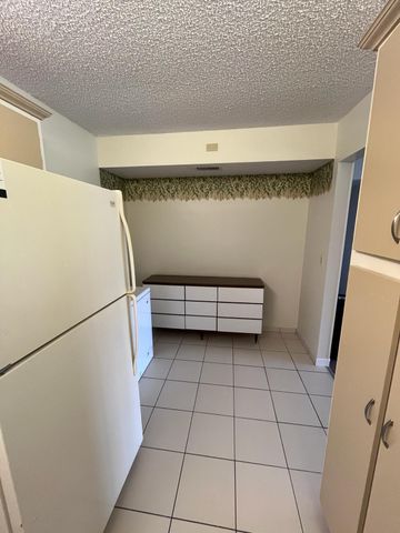 1002 Green Pine Boulevard F2, West Palm Beach, FL 33409