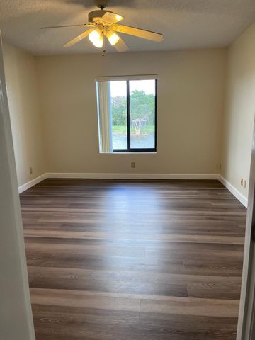 1002 Green Pine Boulevard F2, West Palm Beach, FL 33409