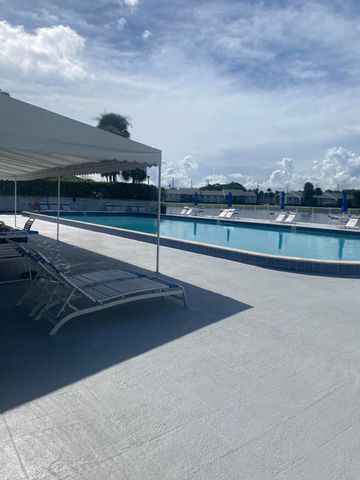 1002 Green Pine Boulevard F2, West Palm Beach, FL 33409