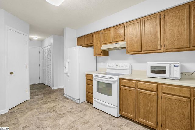209 S Woodgreen Way, Greenville, SC 29615