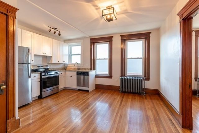 257 Washington St 14, Salem, MA 01970