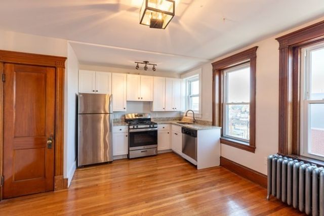 257 Washington St 14, Salem, MA 01970