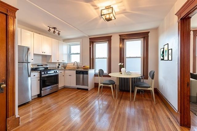 257 Washington St 14, Salem, MA 01970