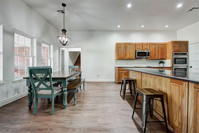 16603 Railhead Drive, Choctaw, OK 73020