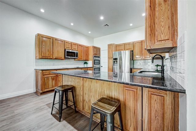 16603 Railhead Drive, Choctaw, OK 73020