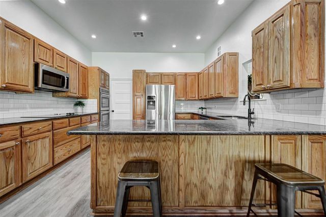 16603 Railhead Drive, Choctaw, OK 73020