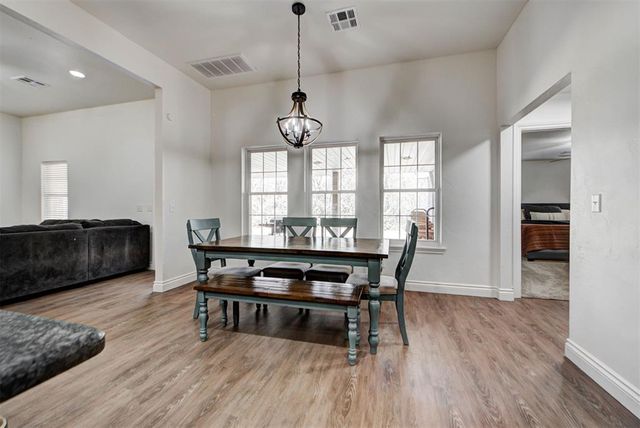 16603 Railhead Drive, Choctaw, OK 73020