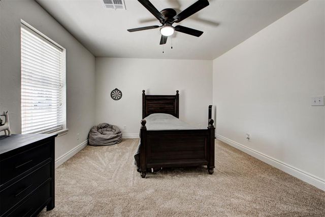 16603 Railhead Drive, Choctaw, OK 73020