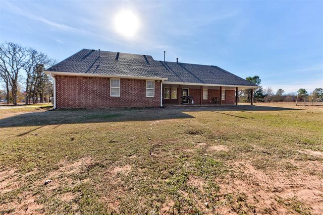 16603 Railhead Drive, Choctaw, OK 73020
