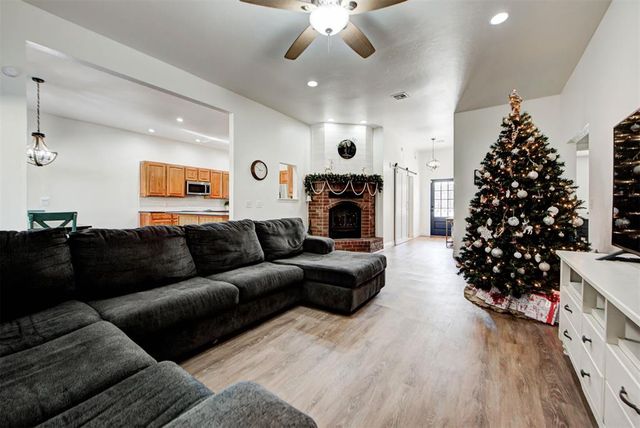 16603 Railhead Drive, Choctaw, OK 73020