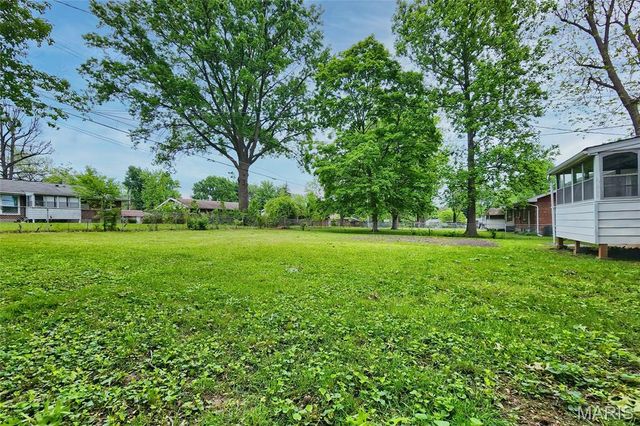 1321 Highmont Drive, St Louis, MO 63135