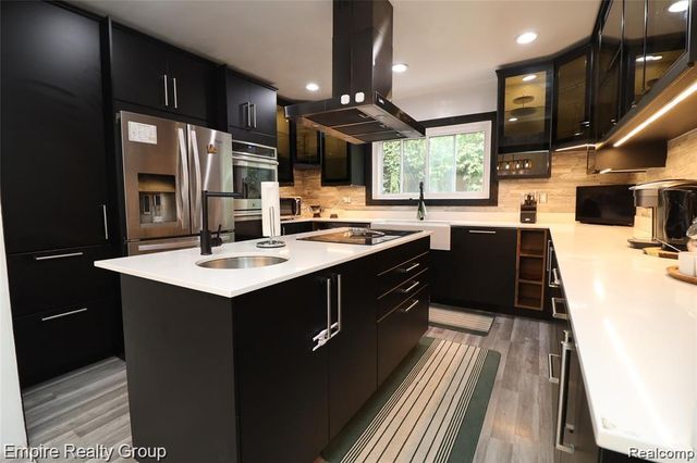 6932 Mead Street, Dearborn, MI 48126