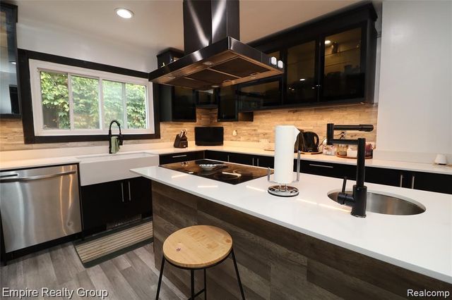 6932 Mead Street, Dearborn, MI 48126