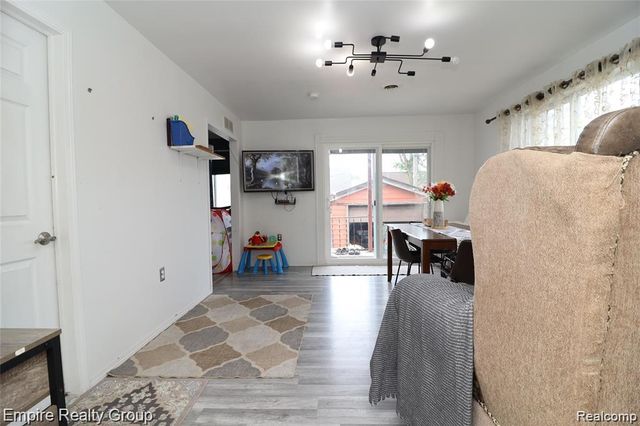 6932 Mead Street, Dearborn, MI 48126