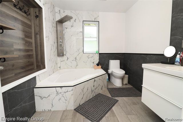 6932 Mead Street, Dearborn, MI 48126