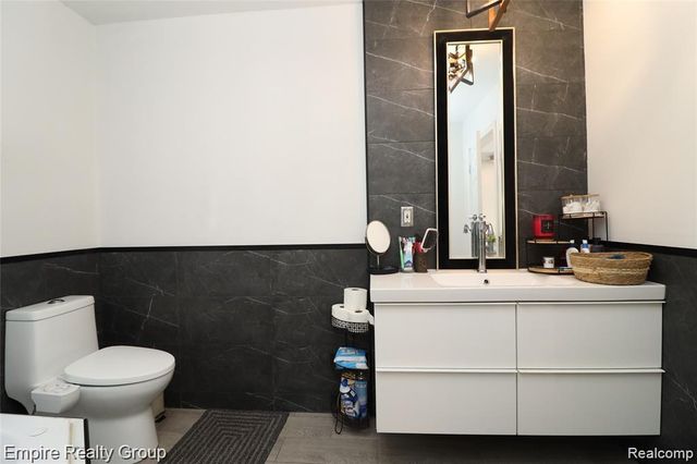 6932 Mead Street, Dearborn, MI 48126