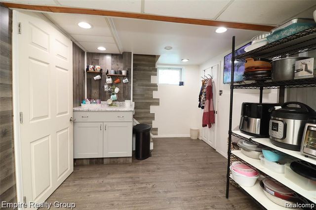 6932 Mead Street, Dearborn, MI 48126