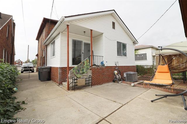 6932 Mead Street, Dearborn, MI 48126