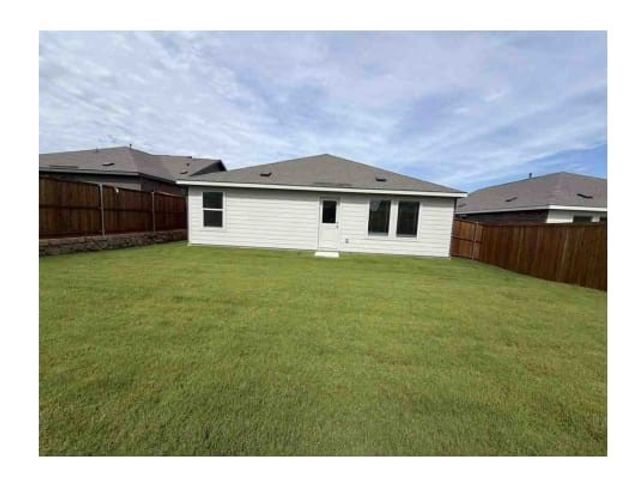 2043 Stable Lane, Aubrey, TX 76227