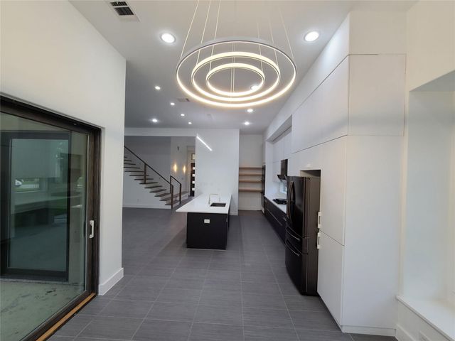 2812 Almanzor Avenue, Irving, TX 75062