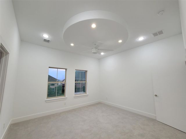 2812 Almanzor Avenue, Irving, TX 75062