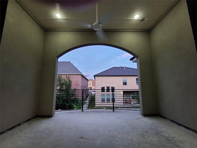 2812 Almanzor Avenue, Irving, TX 75062