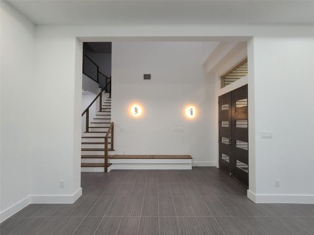 2812 Almanzor Avenue, Irving, TX 75062