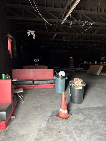 18603 W Wyoming Avenue S 7 Mile, Detroit, MI 48221