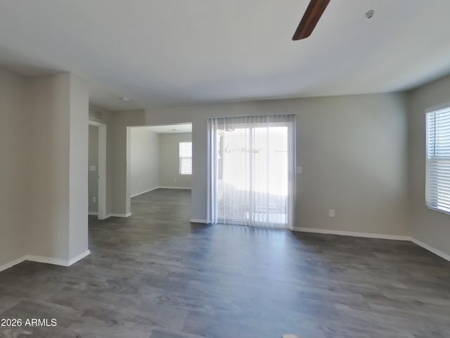 3326 W SAINT ANNE Avenue, Phoenix, AZ 85041