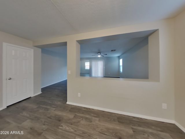 3326 W SAINT ANNE Avenue, Phoenix, AZ 85041