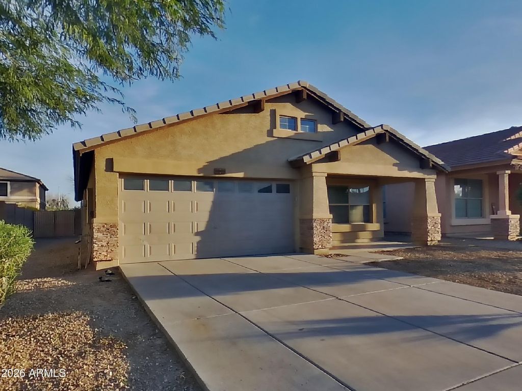 3326 W SAINT ANNE Avenue, Phoenix, AZ 85041