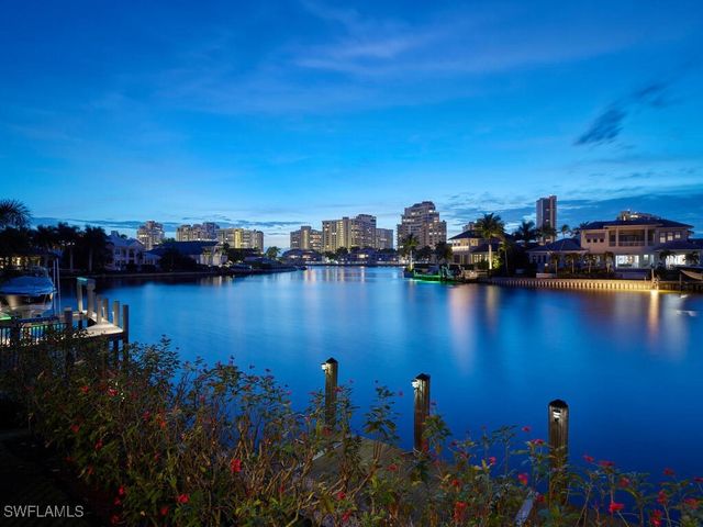 4419 Crayton RD, Naples, FL 34103