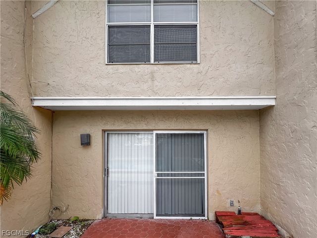 1123 SW 48th TER 104, Cape Coral, FL 33914