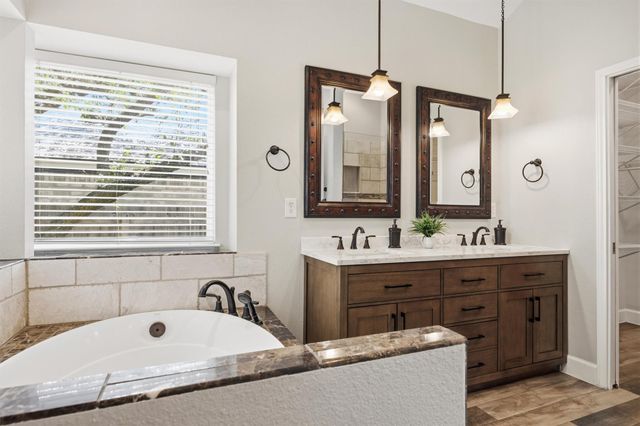 13226 Adonis DR, Austin, TX 78729