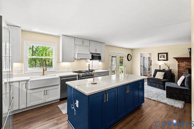 448 Lake Caroline Dr, Ruther Glen, VA 22546