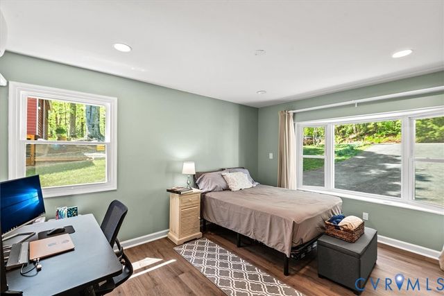 448 Lake Caroline Dr, Ruther Glen, VA 22546