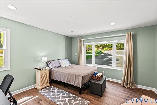 448 Lake Caroline Dr, Ruther Glen, VA 22546