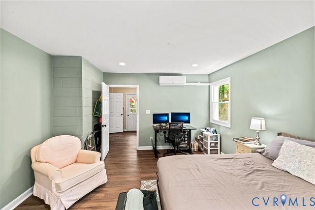448 Lake Caroline Dr, Ruther Glen, VA 22546
