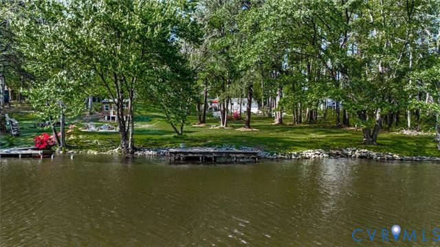 448 Lake Caroline Dr, Ruther Glen, VA 22546